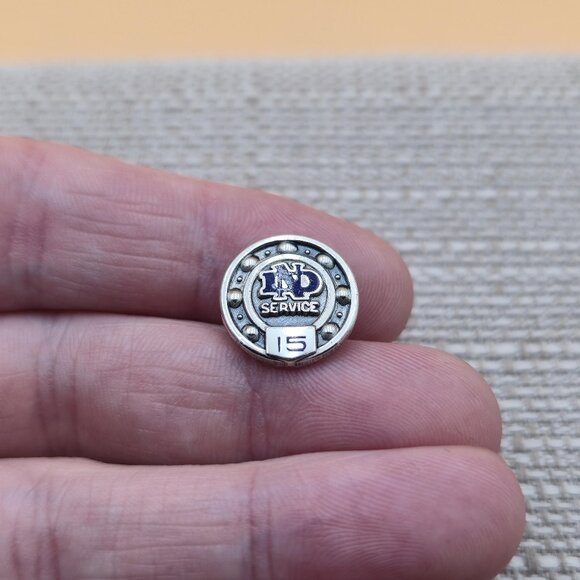 Sterling Silver University of Notre Dame 15 Years Service Pin Brooch A5928 - Picture 1 of 5